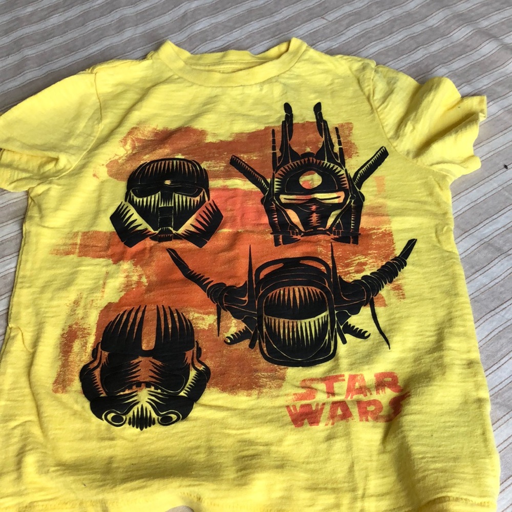 GAP Star Wars T-shirt clone helmets